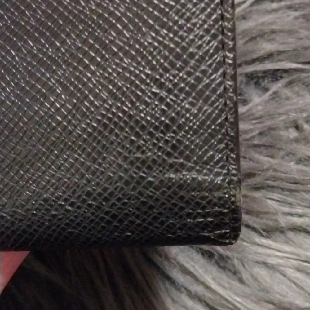 Louis Vuitton Taiga Leather Brazza Long Wallet Pre Loved, 2009 Black, Un…